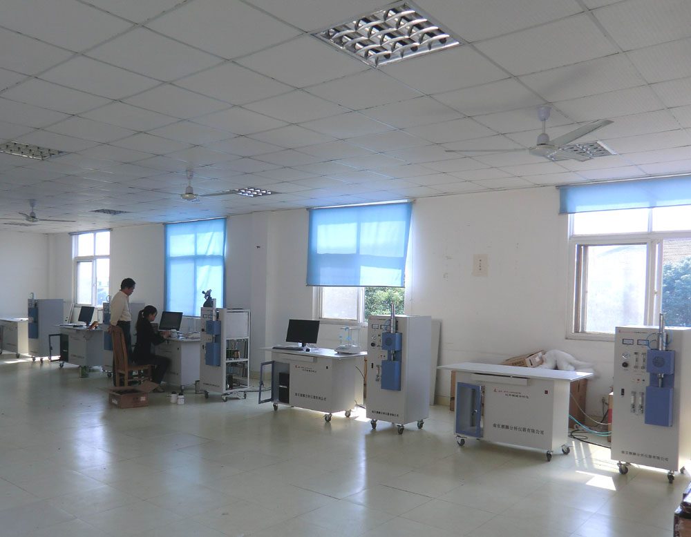 高频红外碳硫分析仪调试现场.jpg 高频红外碳硫分析仪调试现场.jpg